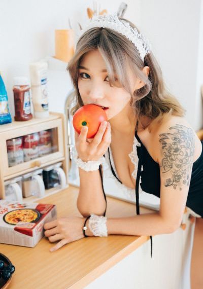 同居朋友的女朋友