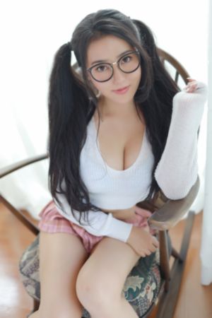 年轻的妻子2在线观看