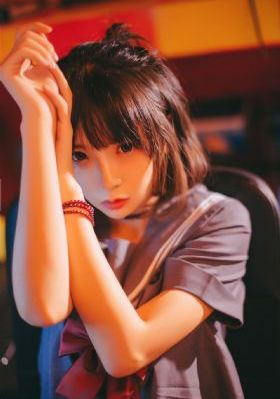 她来自胡自志明市